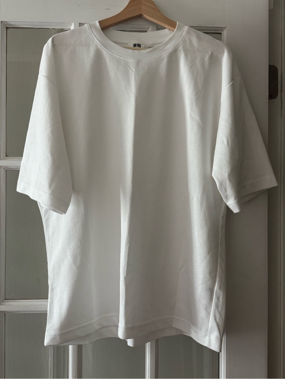 UNIQLO Boxy White Tee